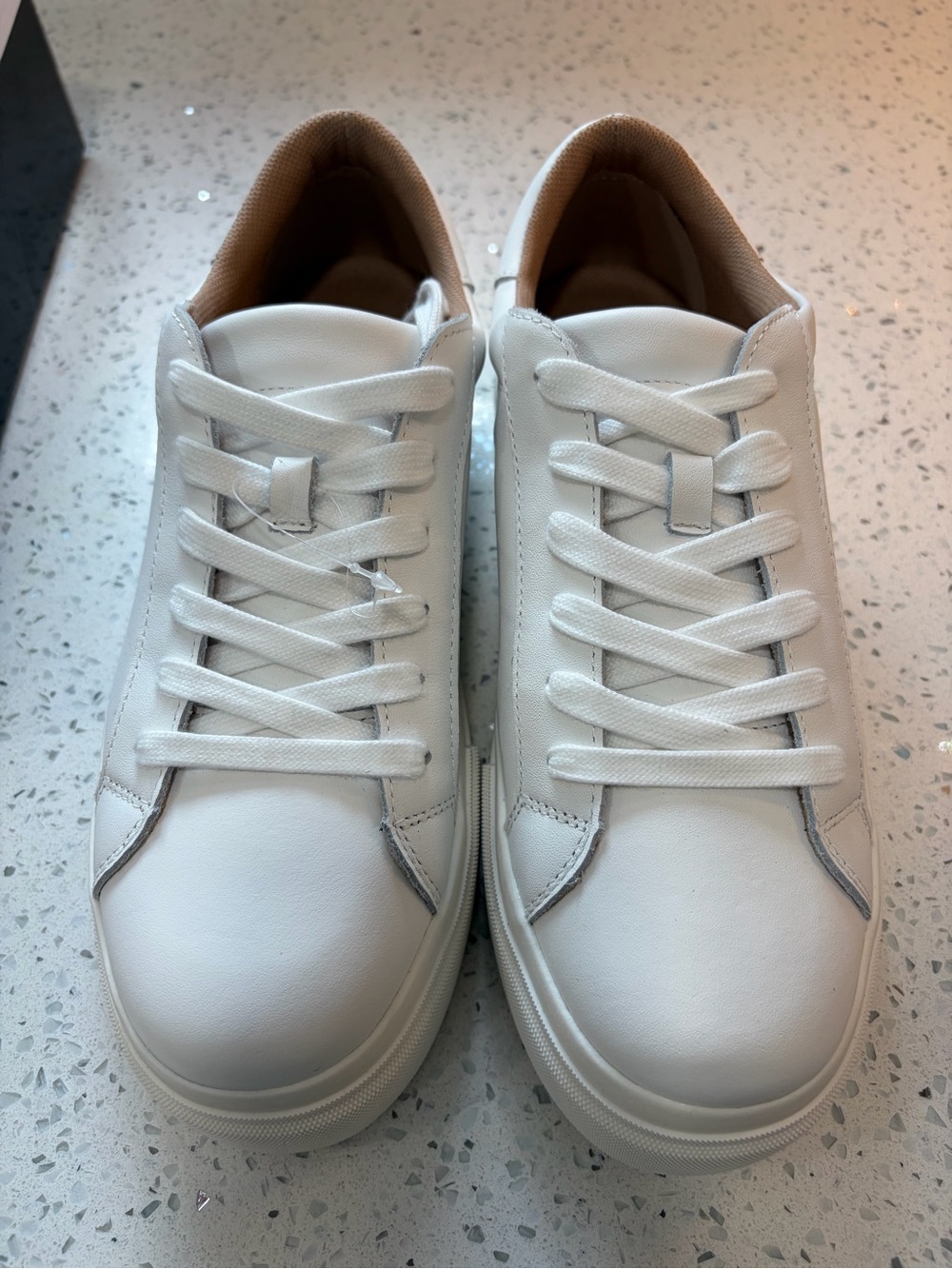 NWT Blondo Venna White Low-Top Platform Sneakers - Picture 8 of 15